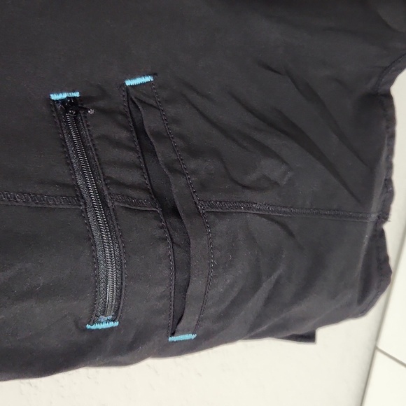 Nurse Dr scrubs size L v neck black - Picture 2 of 8